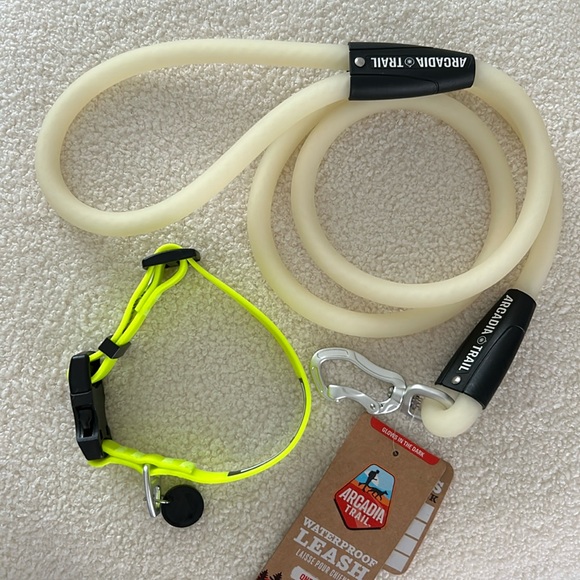 Arcadia Collar & Leash Set - Picture 3 of 5